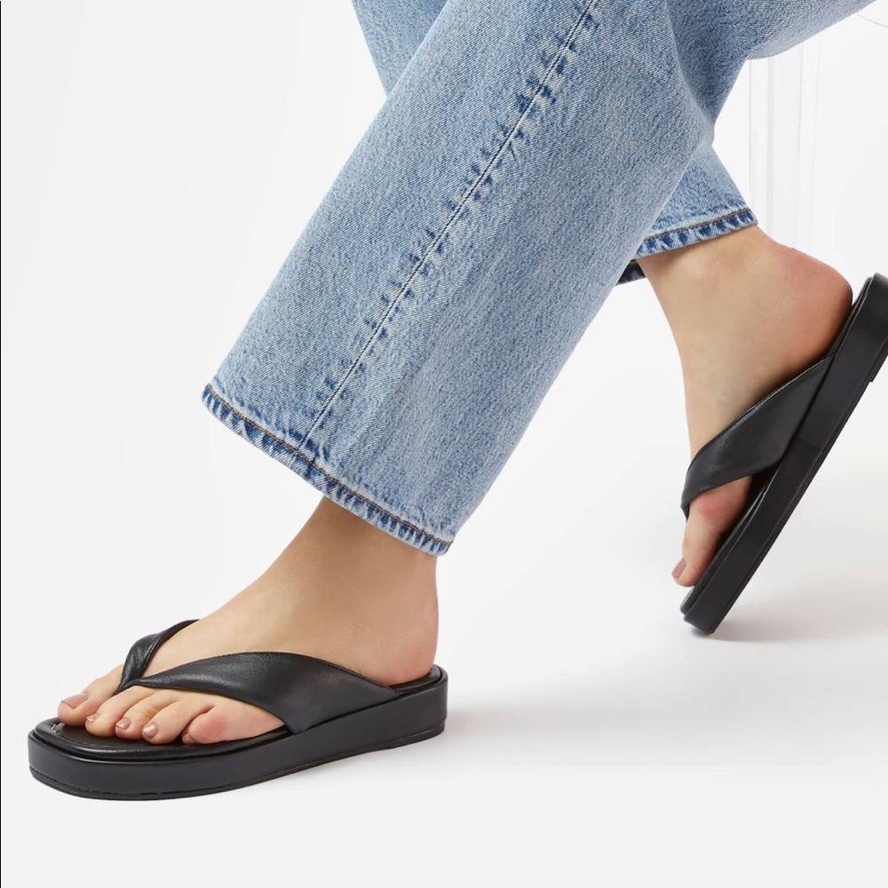 Dune Long Island Sandals Sz 37 (7) New with Box